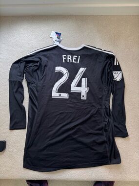 MLS Frei #24 Men’s Long-Sleeve Black Soccer Jersey Seattle sounders soccer fifa